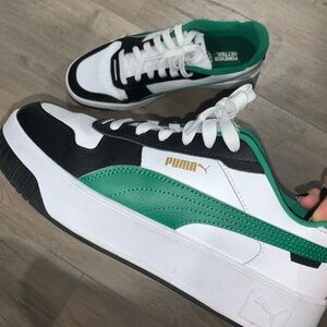 Puma Sneakers